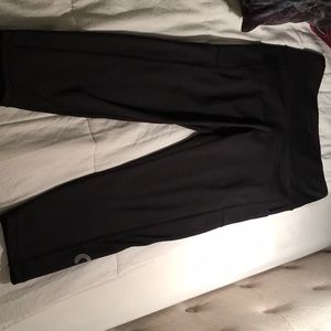 Solid Black yoga pants w/ Pockets.